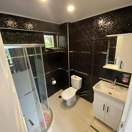 Bed & Breakfast Kazli Bahce Ve Restoran